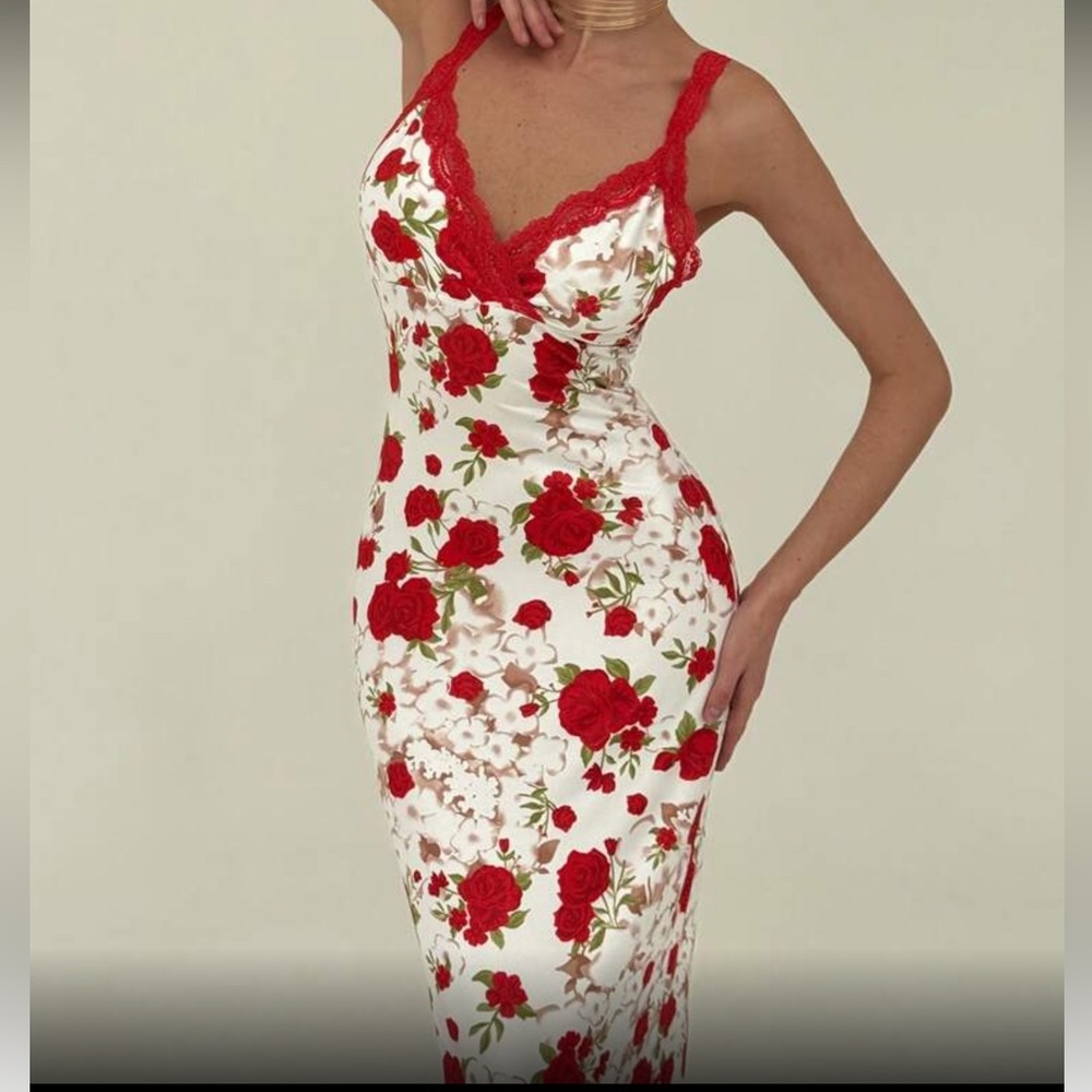 Chic Red Floral Midi Dress